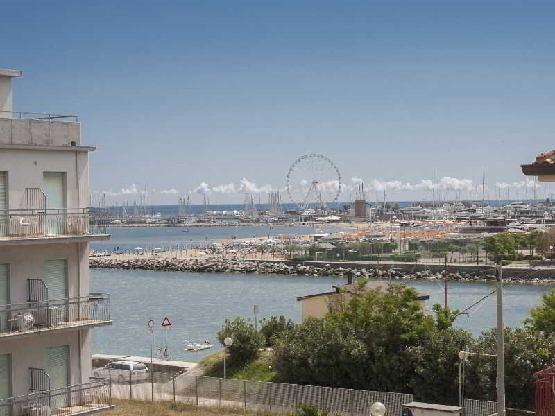Hotel Rosa Ρίμινι Εξωτερικό φωτογραφία