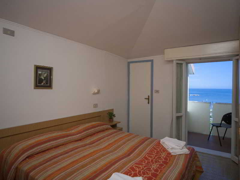 Hotel Rosa Ρίμινι Εξωτερικό φωτογραφία