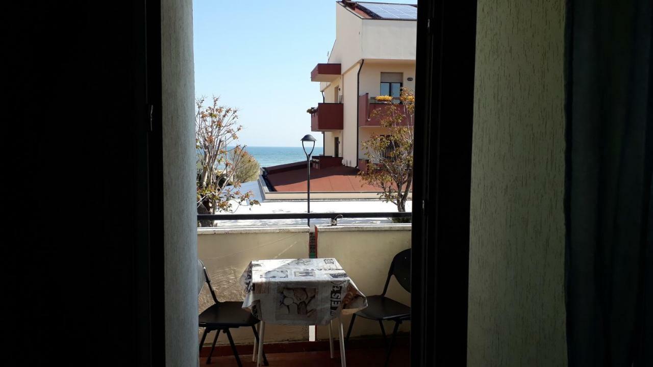 Hotel Rosa Ρίμινι Εξωτερικό φωτογραφία